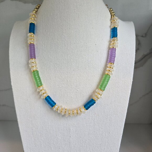 Sea glass of color beaded Necklace - Picture 4 of 7